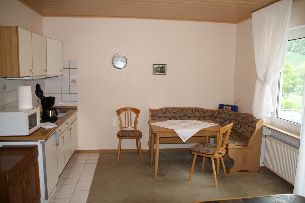 Kröv Haus Klosterblick חדר תמונה