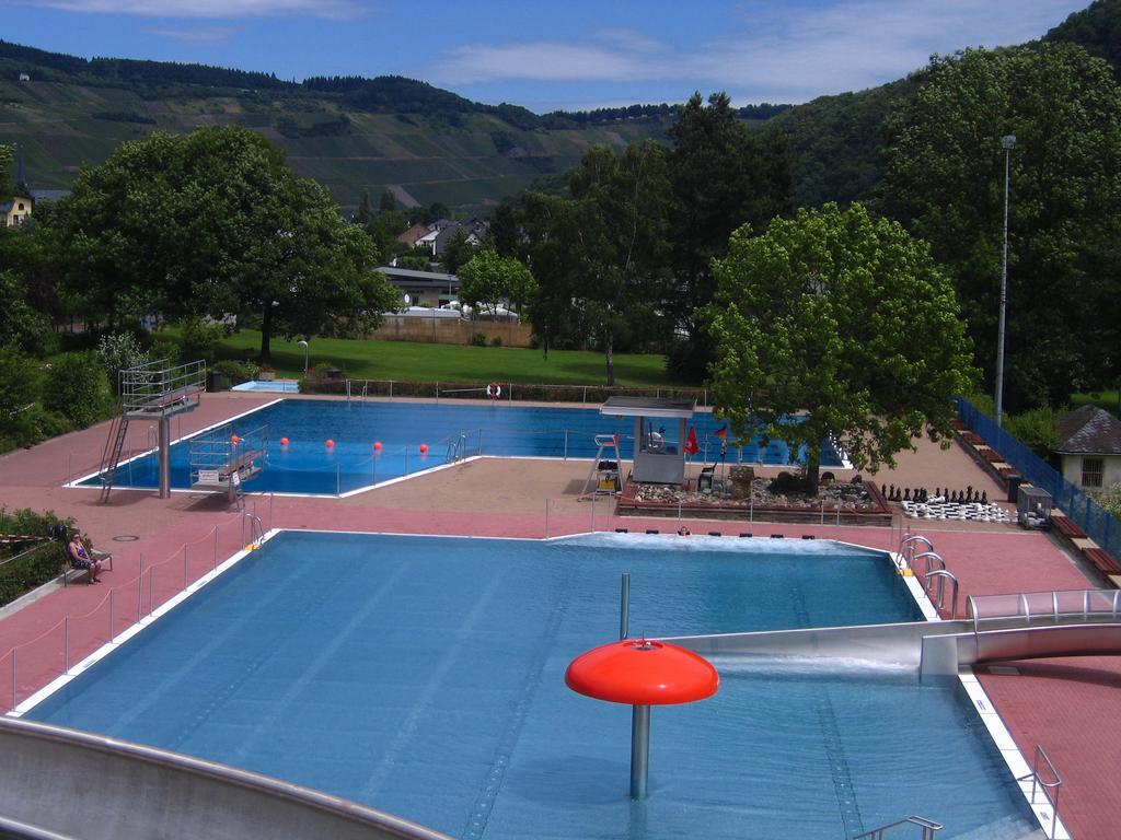Kröv Haus Klosterblick מראה חיצוני תמונה