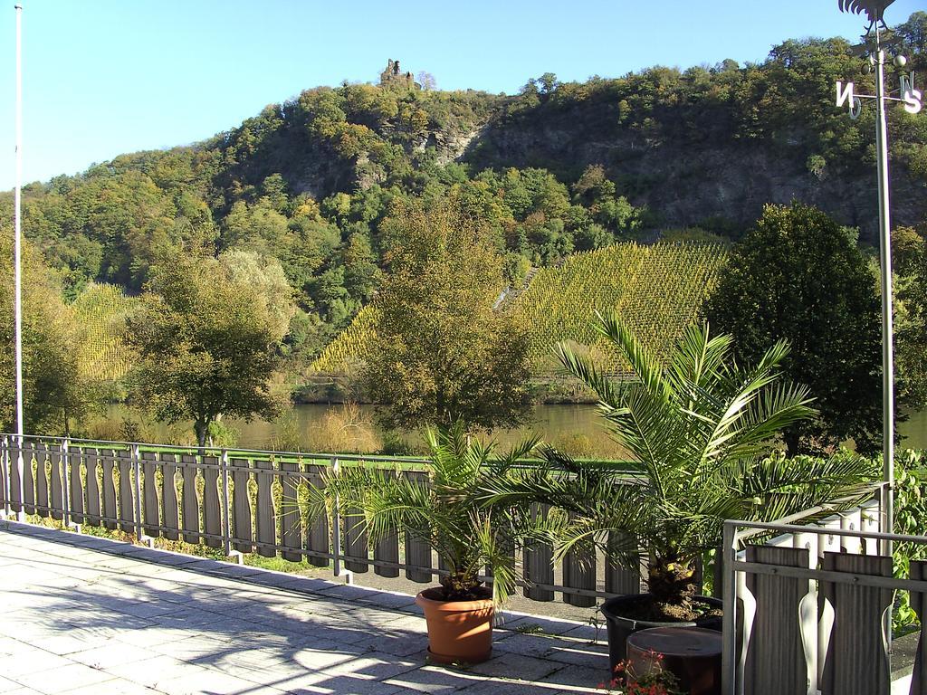 Kröv Haus Klosterblick מראה חיצוני תמונה